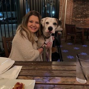 Meet your Posher, Abby